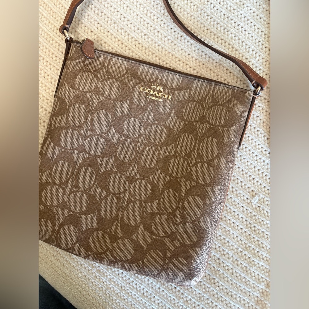 Coach Crossbody - Picture 3 of 6